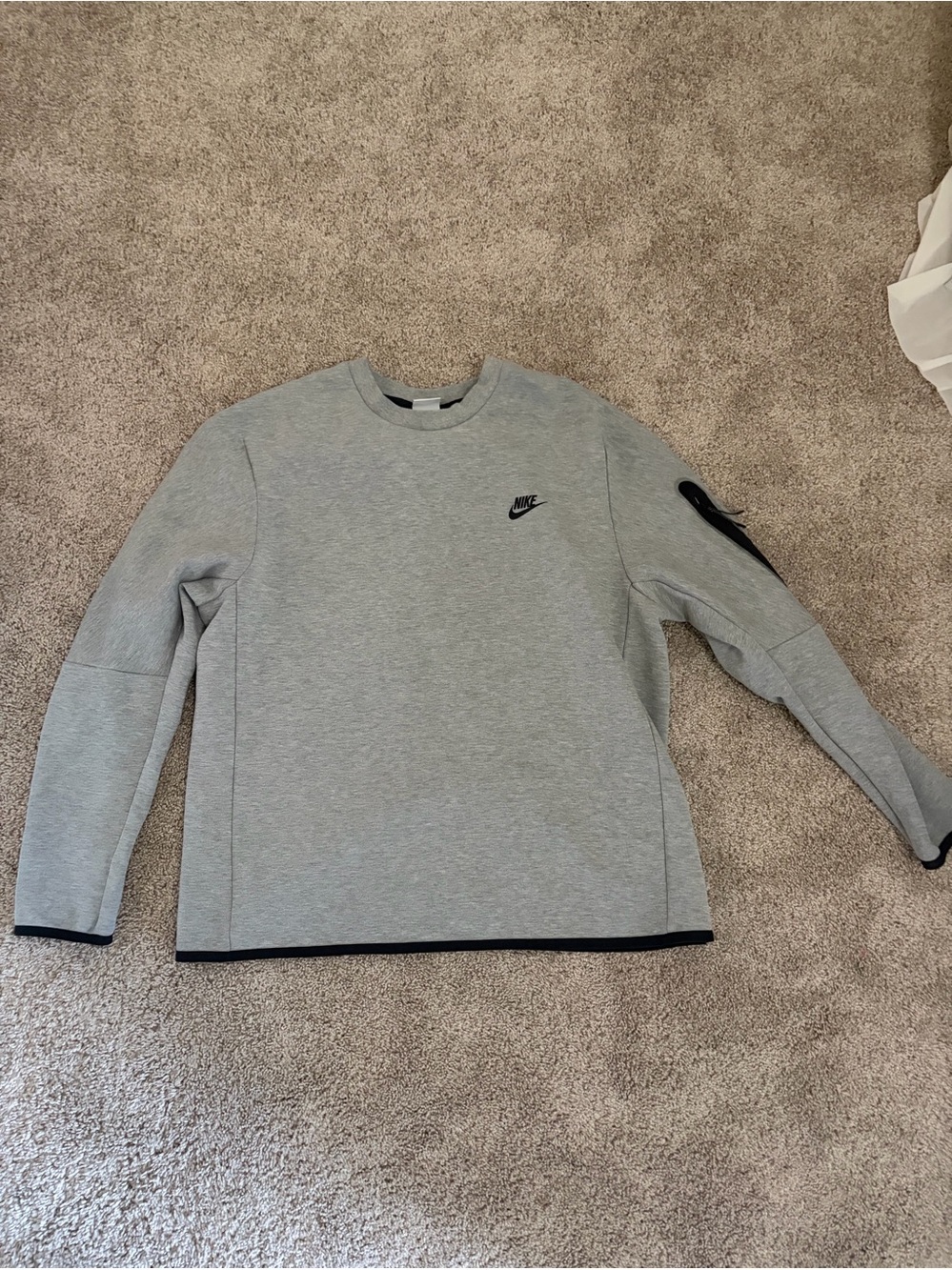Nike Light Grey Crewneck Sweatshirt with Black Accents